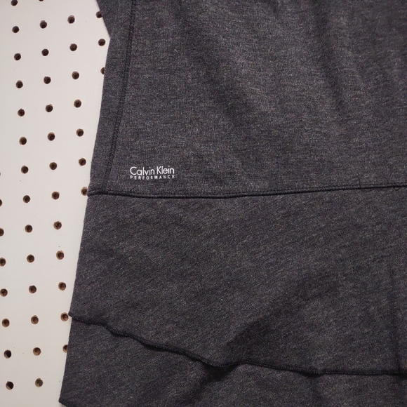 Bundle of Calvin Klein Performance, Size XL - Picture 6 of 13